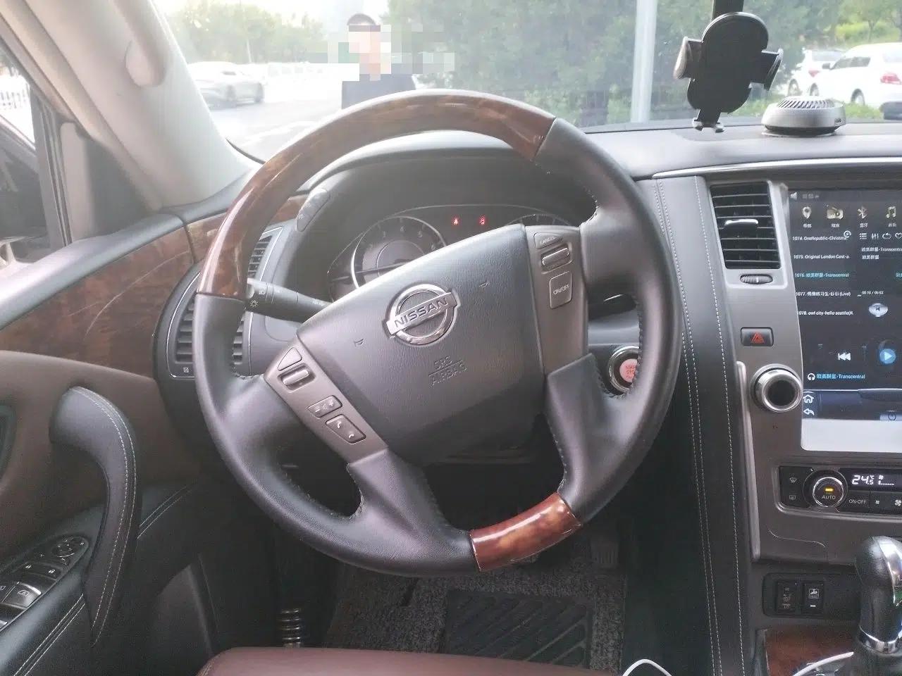 Nissan Patrol Tulai 2017, 4.0-liter automatic, 7 seats, no sunroof (parallel import) — миниатюра 10