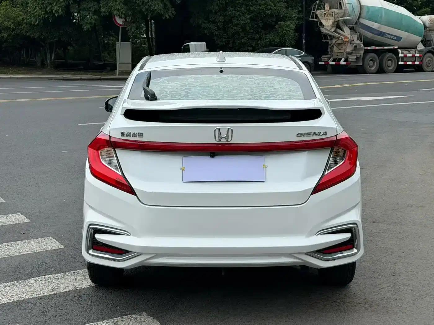 2017 Honda Crider 1.5L CVT Comfort Edition — миниатюра 4