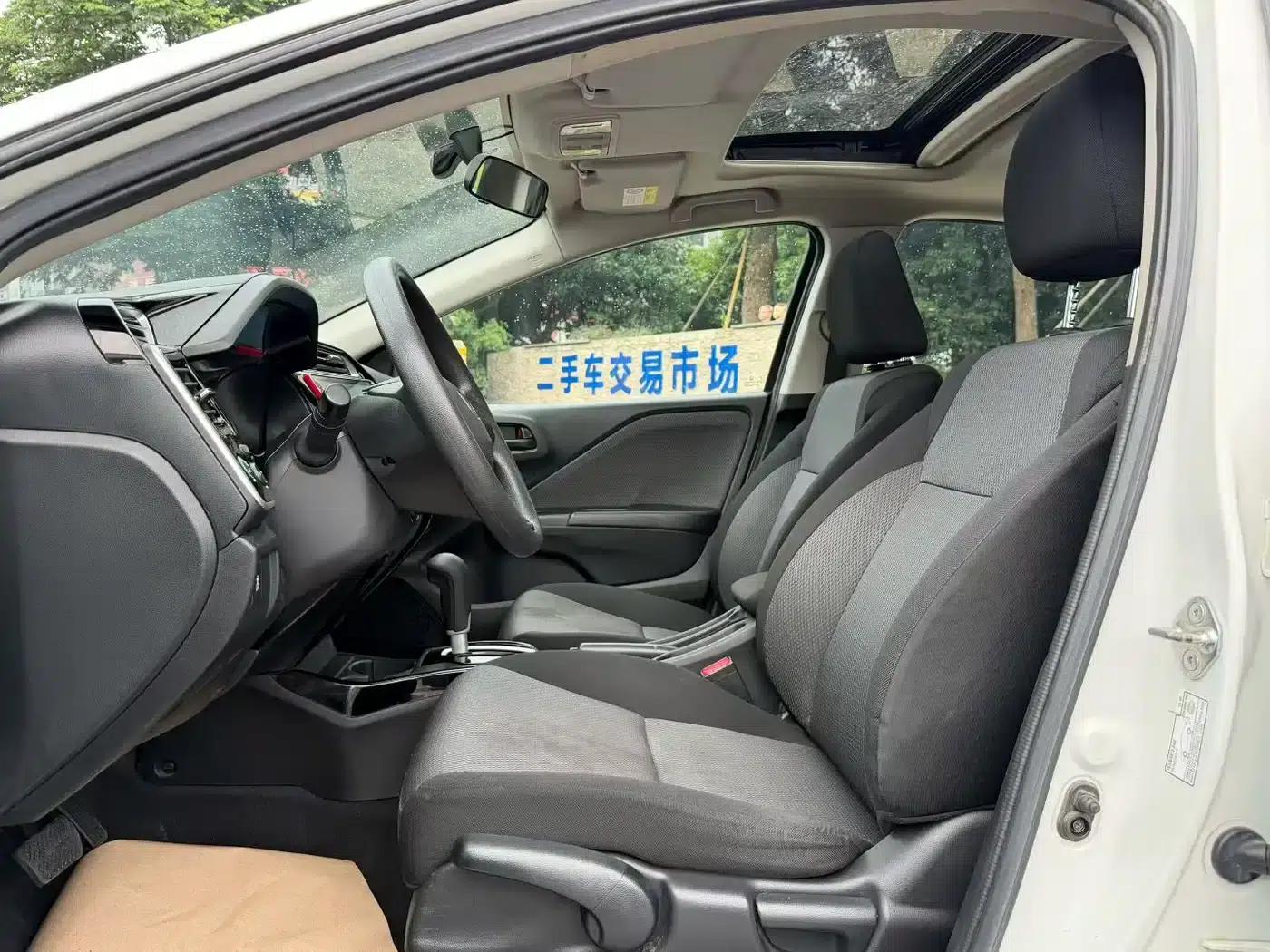 2017 Honda Crider 1.5L CVT Comfort Edition — миниатюра 6