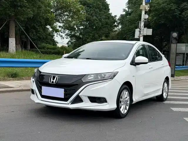 2017 Honda Crider 1.5L CVT Comfort Edition