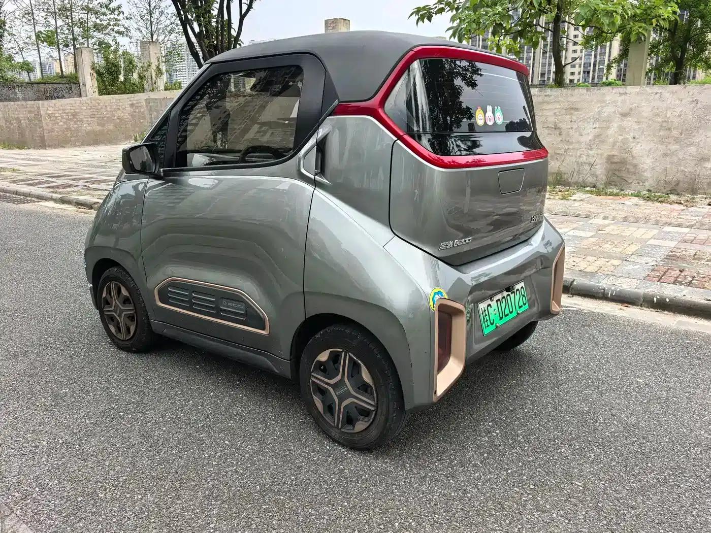 Baojun E200 2020 Model 305KM Smart Edition — миниатюра 7