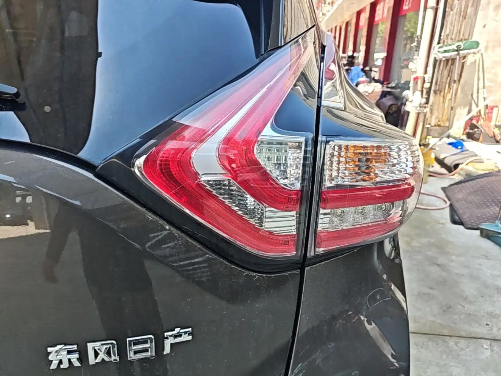 Nissan Murano 2015 2.5L XL NAVI Two-Wheel Drive Smart Edition — миниатюра 9