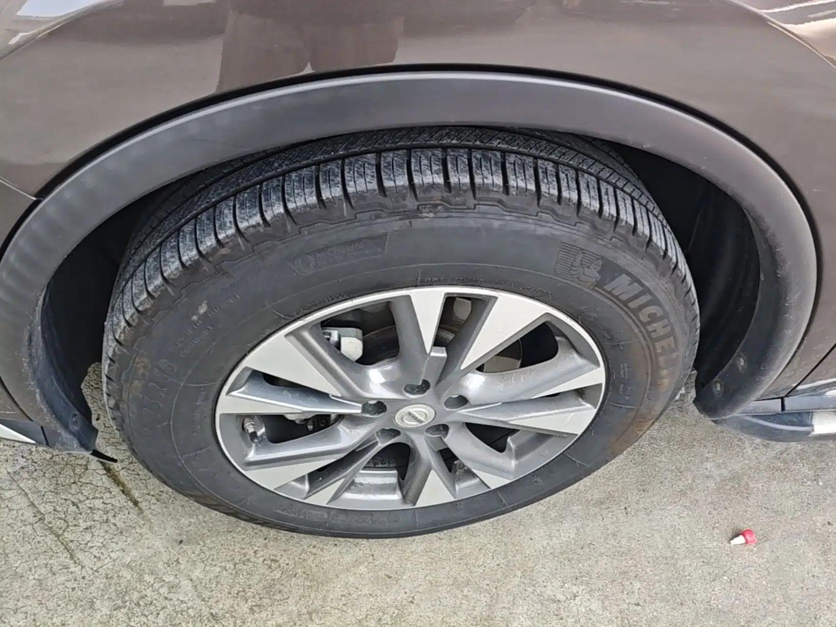 Nissan Murano 2015 2.5L XL NAVI Two-Wheel Drive Smart Edition — миниатюра 10