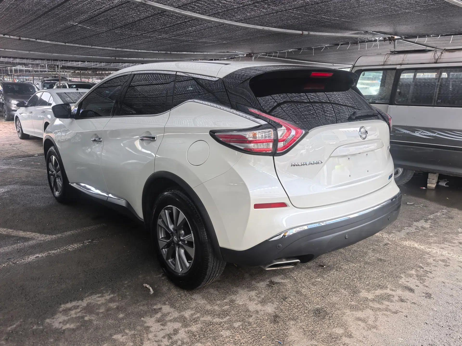 Nissan Murano 2017 2.5L XL Two-Wheel Drive Smart Edition — миниатюра 3