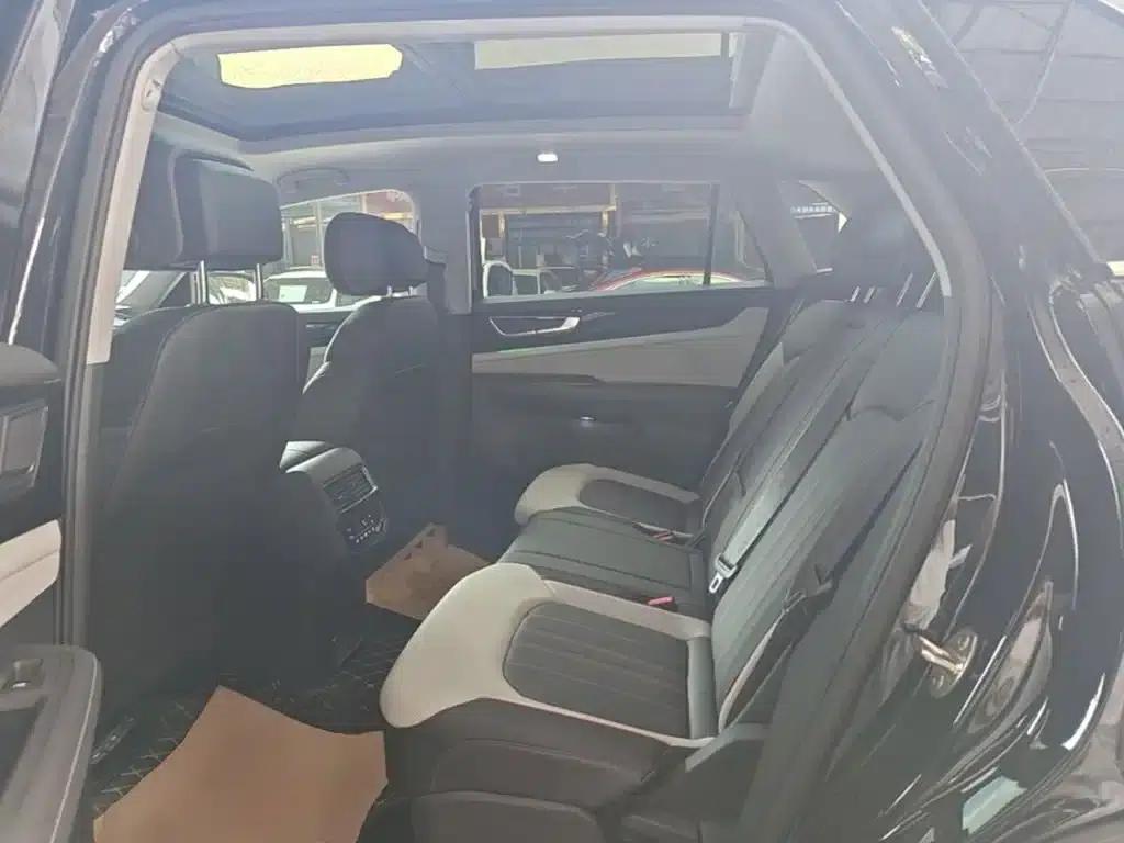 2025 Teramont X 380TSI 4WD Outstanding Edition — миниатюра 17