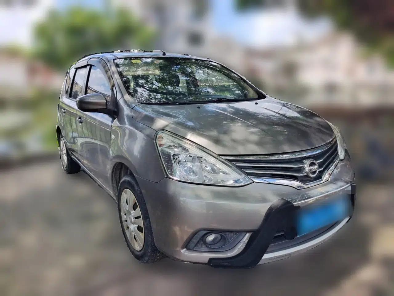 Nissan Livina 2013 1.6XE Manual Comfort Edition — миниатюра 3