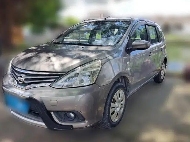 Nissan Livina 2013 1.6XE Manual Comfort Edition