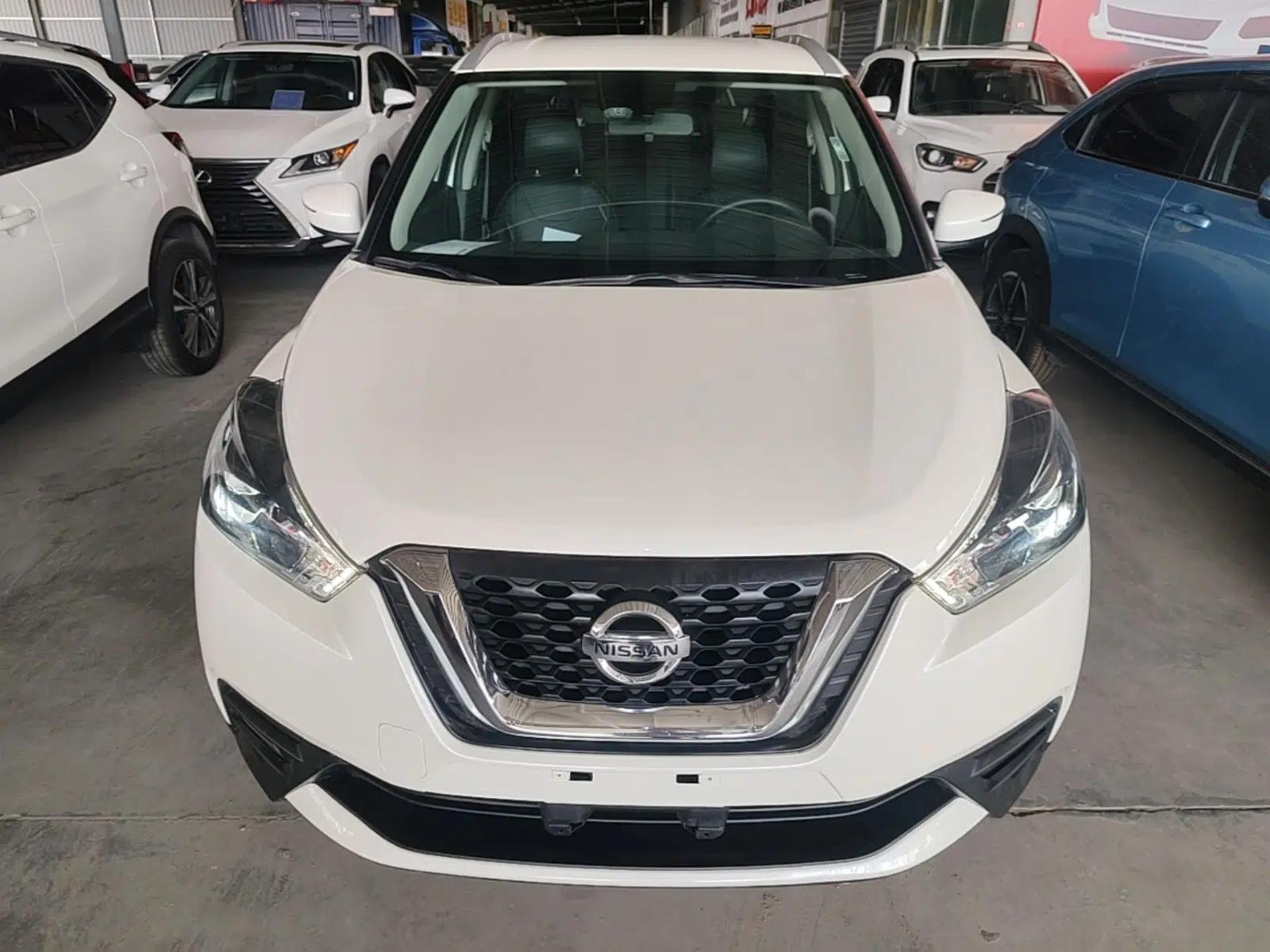 Nissan Kicks 2021 1.5L XV CVT Smart Connect Luxury Edition — миниатюра 2