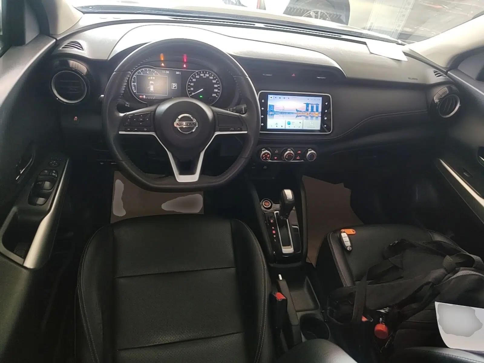 Nissan Kicks 2021 1.5L XV CVT Smart Connect Luxury Edition — миниатюра 12