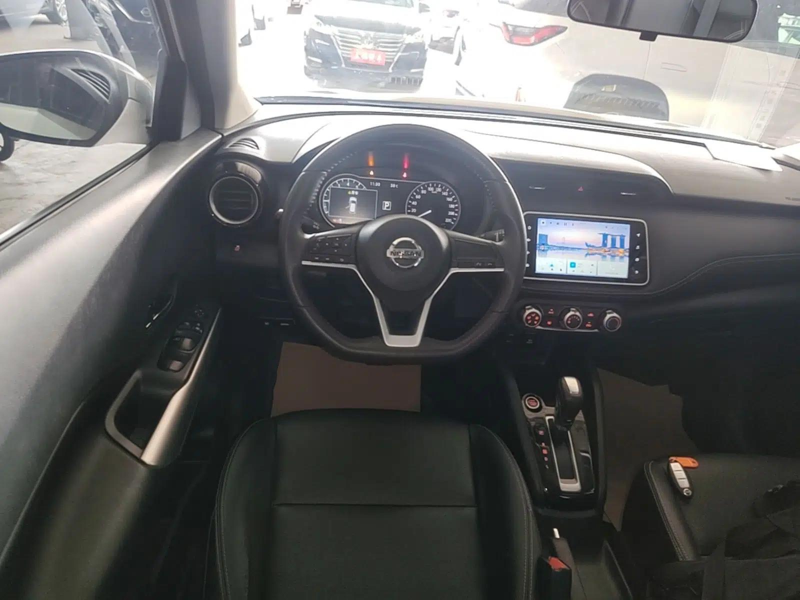 Nissan Kicks 2021 1.5L XV CVT Smart Connect Luxury Edition — миниатюра 13