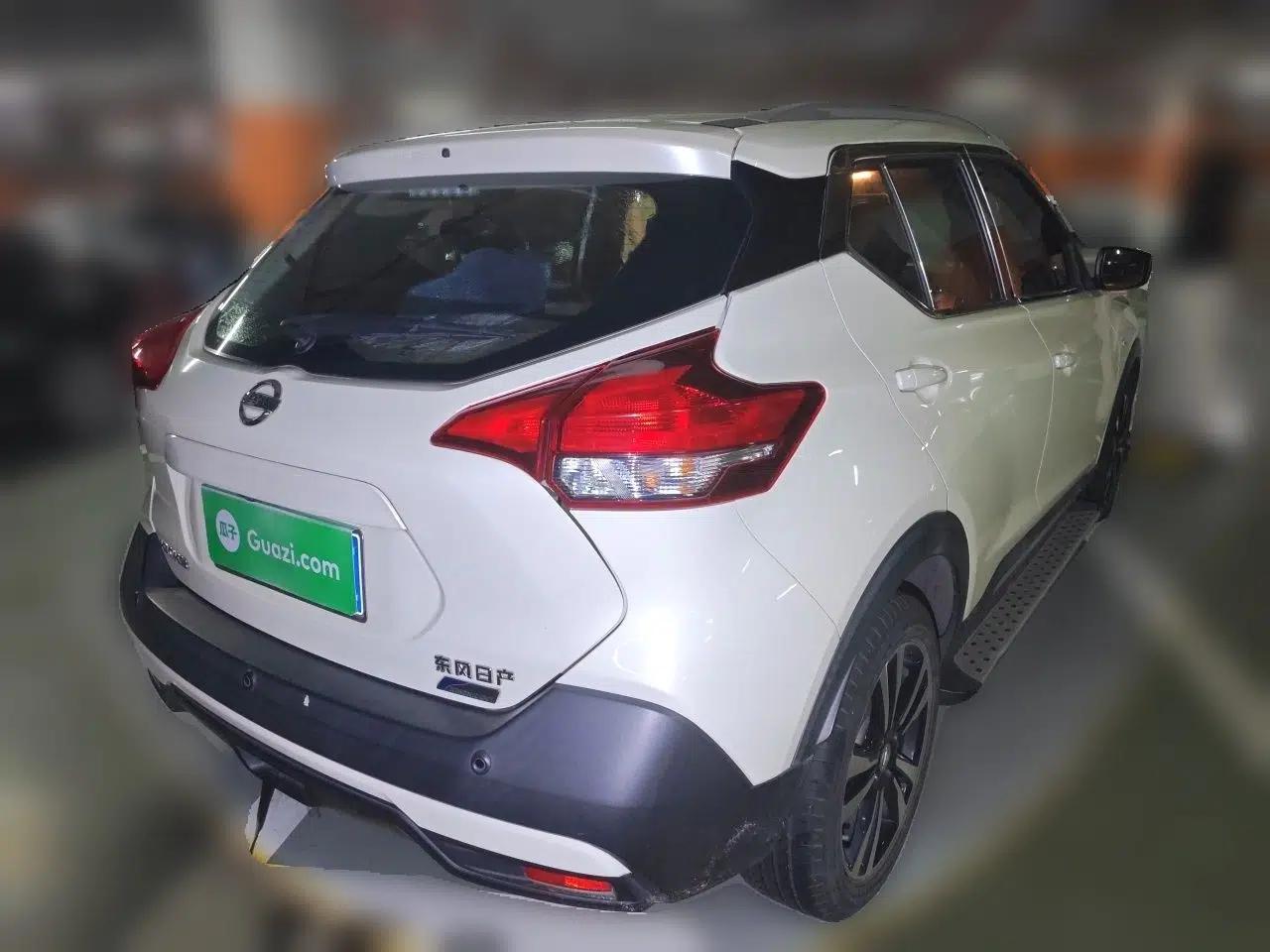 Nissan Kicks 2017 1.5L CVT Cool Enjoy Edition — миниатюра 6
