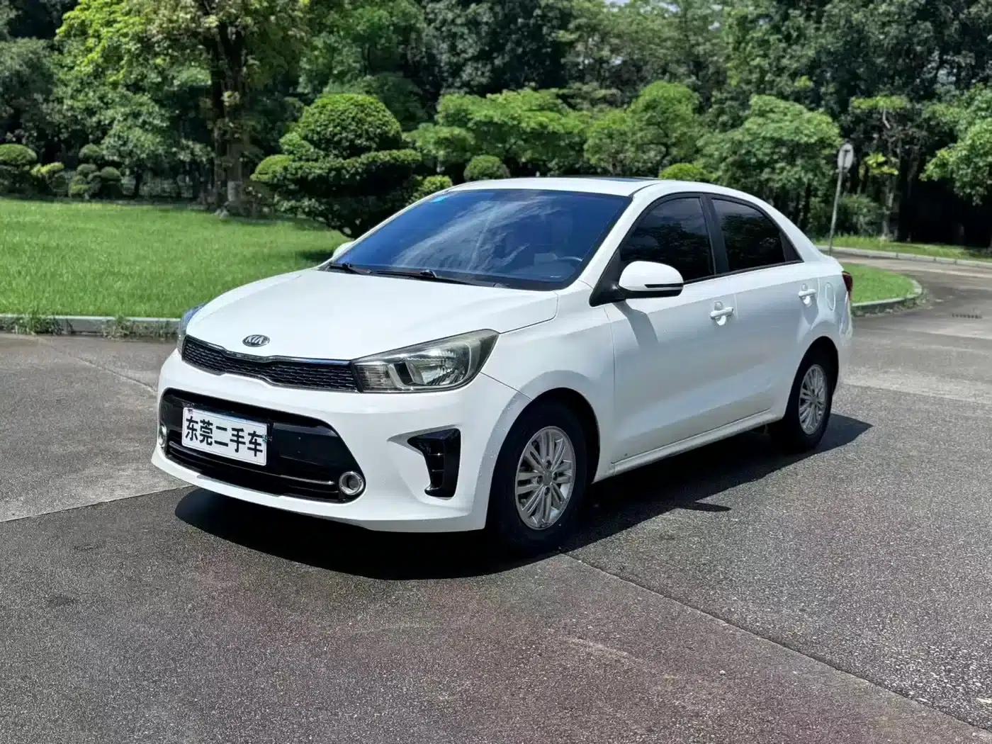 Kia K2 2017 1.4L Automatic Smart Edition Value — миниатюра 1