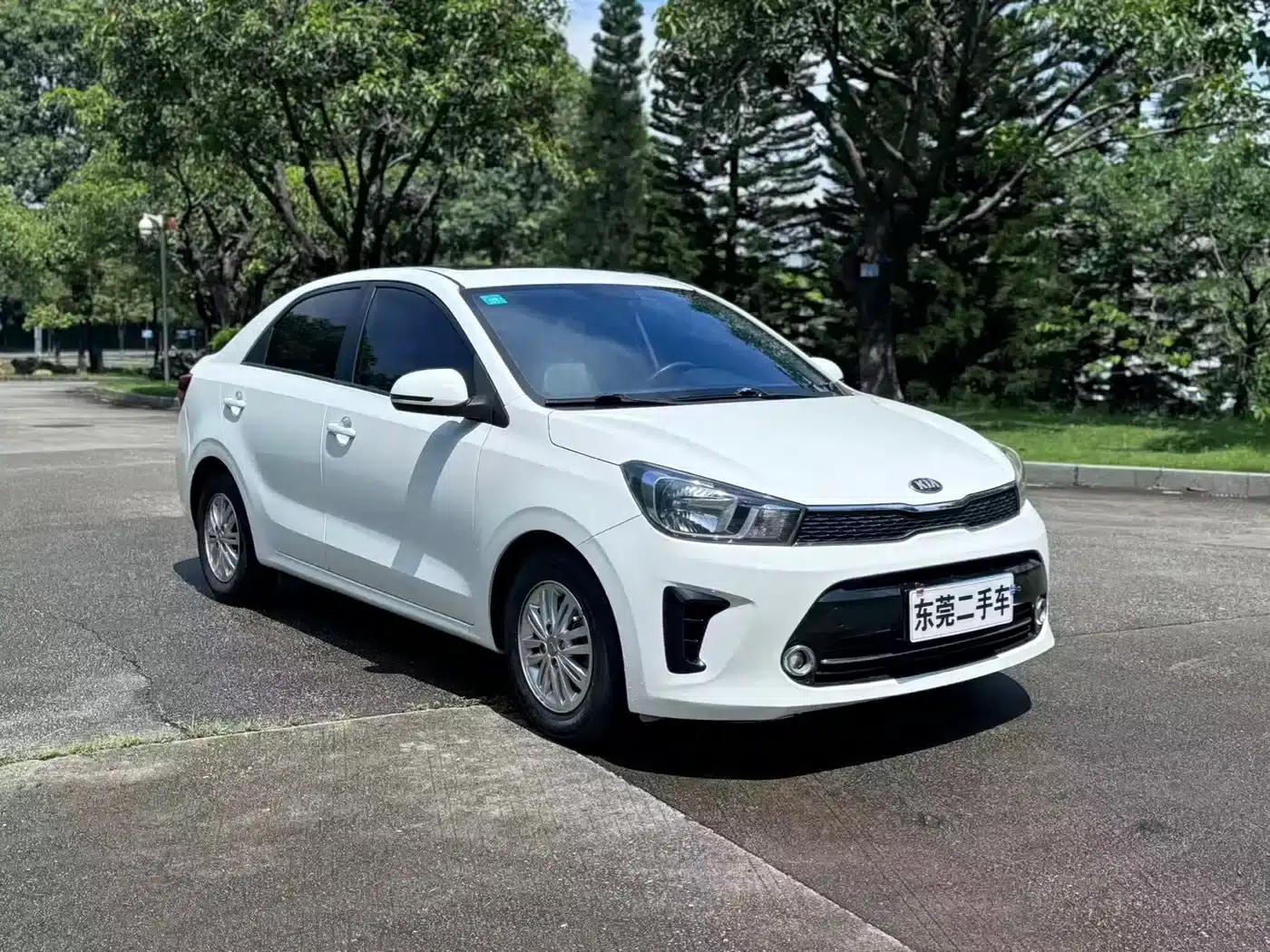 Kia K2 2017 1.4L Automatic Smart Edition Value — миниатюра 3