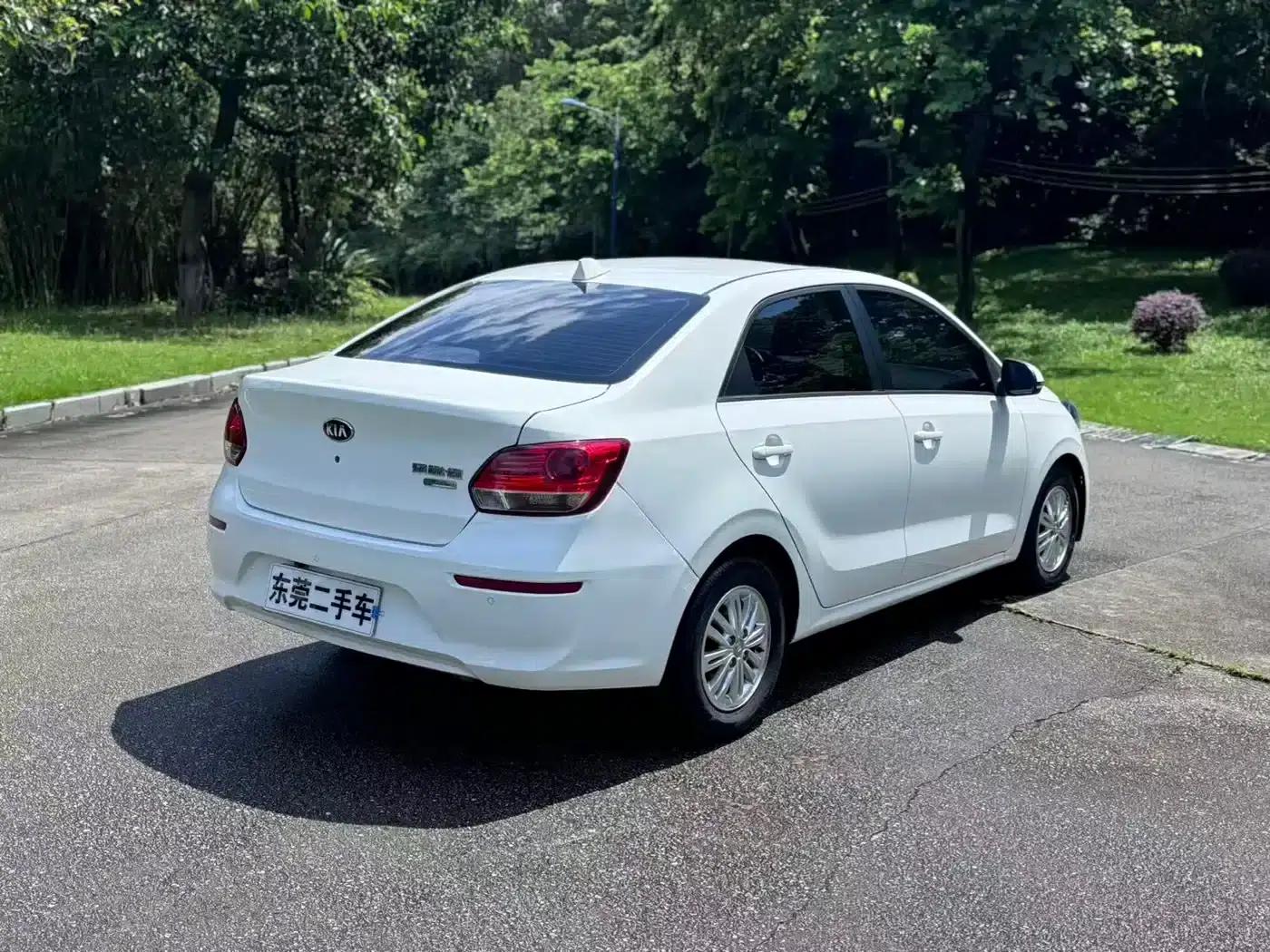 Kia K2 2017 1.4L Automatic Smart Edition Value — миниатюра 9