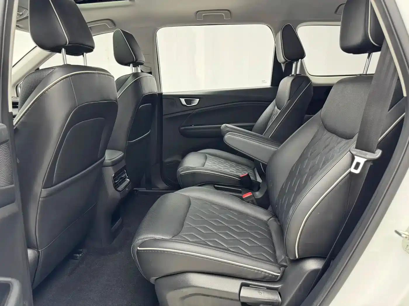 Wuling Jiachen 2022 1.5T CVT Premium Flagship Edition — миниатюра 11