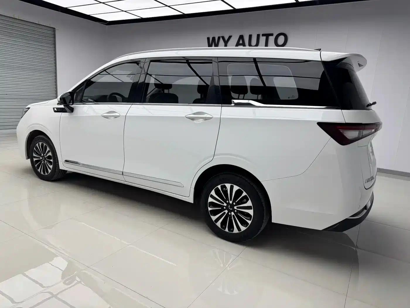 Wuling Jiachen 2022 1.5T CVT Premium Flagship Edition — миниатюра 4