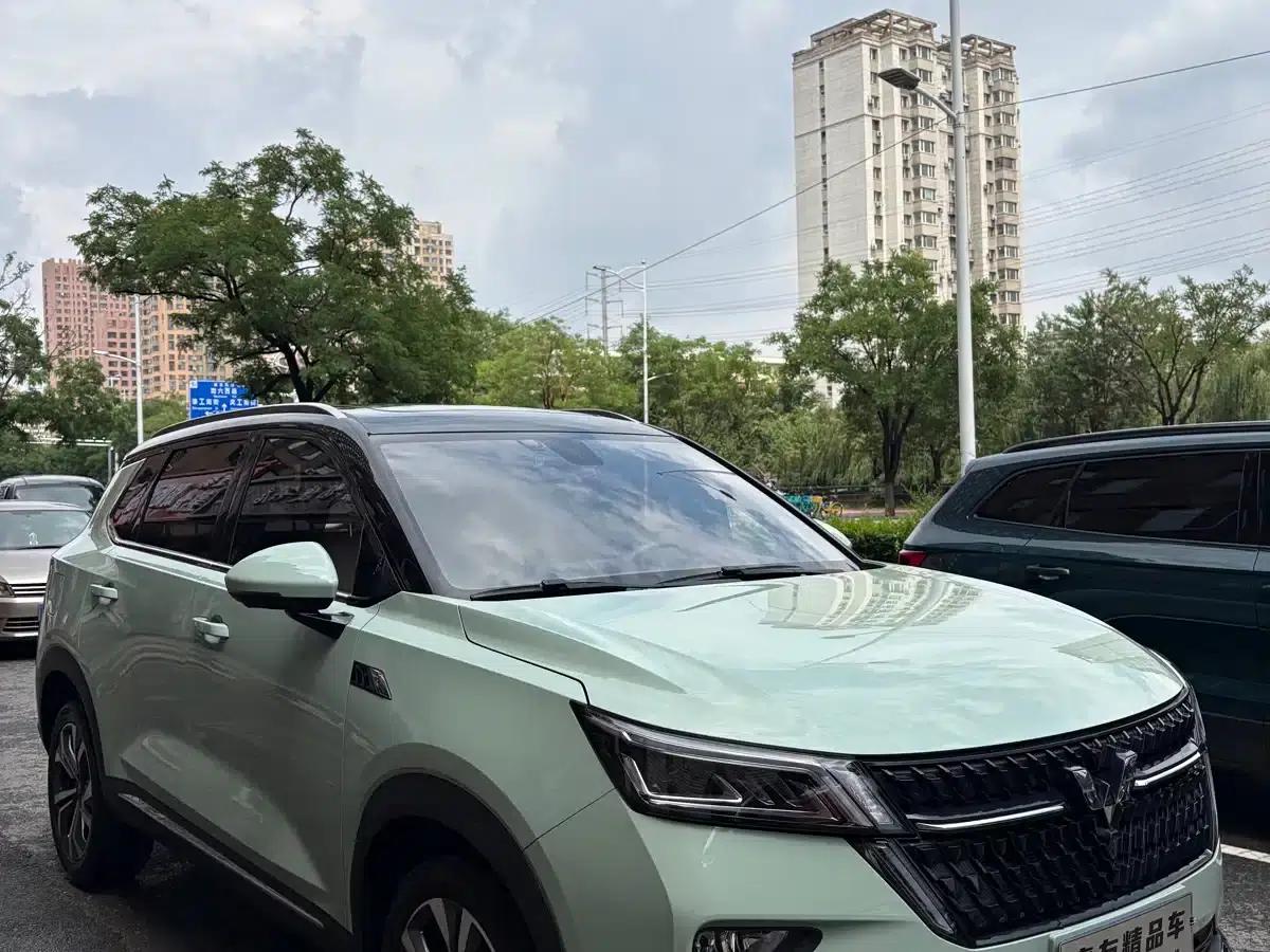 Wuling Jiachen 2022 1.5T CVT Premium Flagship Edition — миниатюра 3