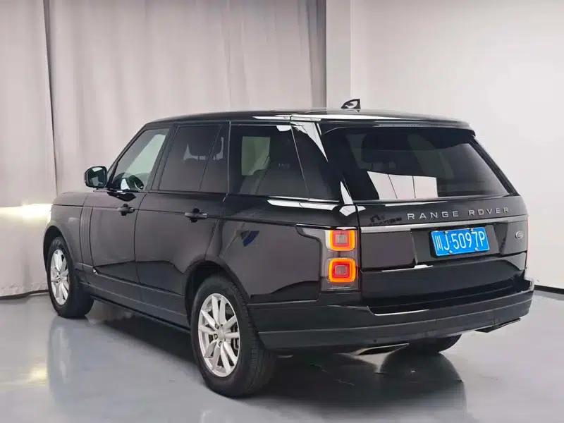 Range Rover 2021 3.0 L6 Legendary Long Wheelbase Classic Edition — миниатюра 5