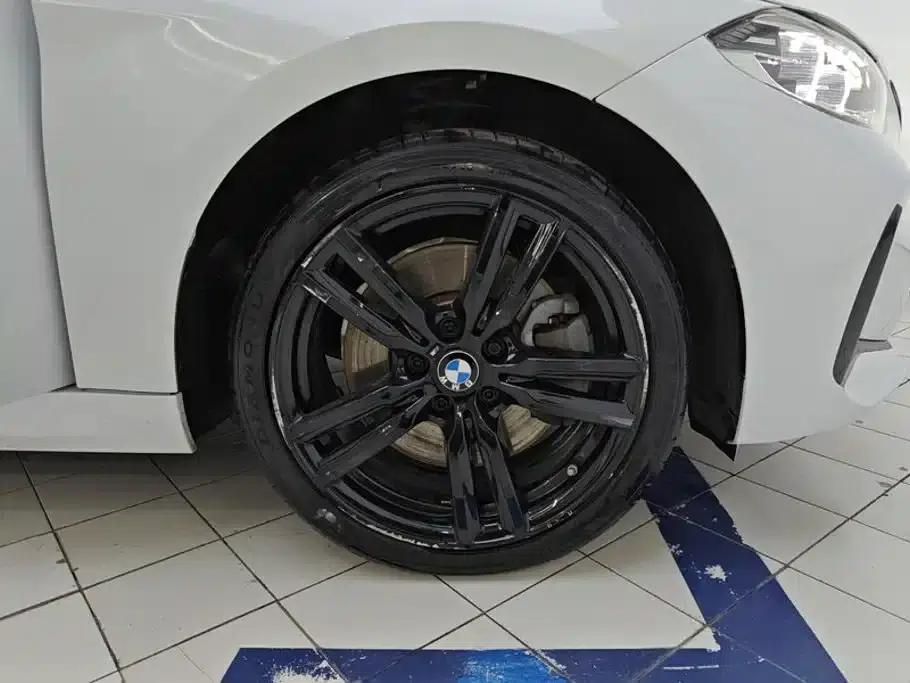 BMW 1 Series 2021 125i M Sport Shadow Edition — миниатюра 6
