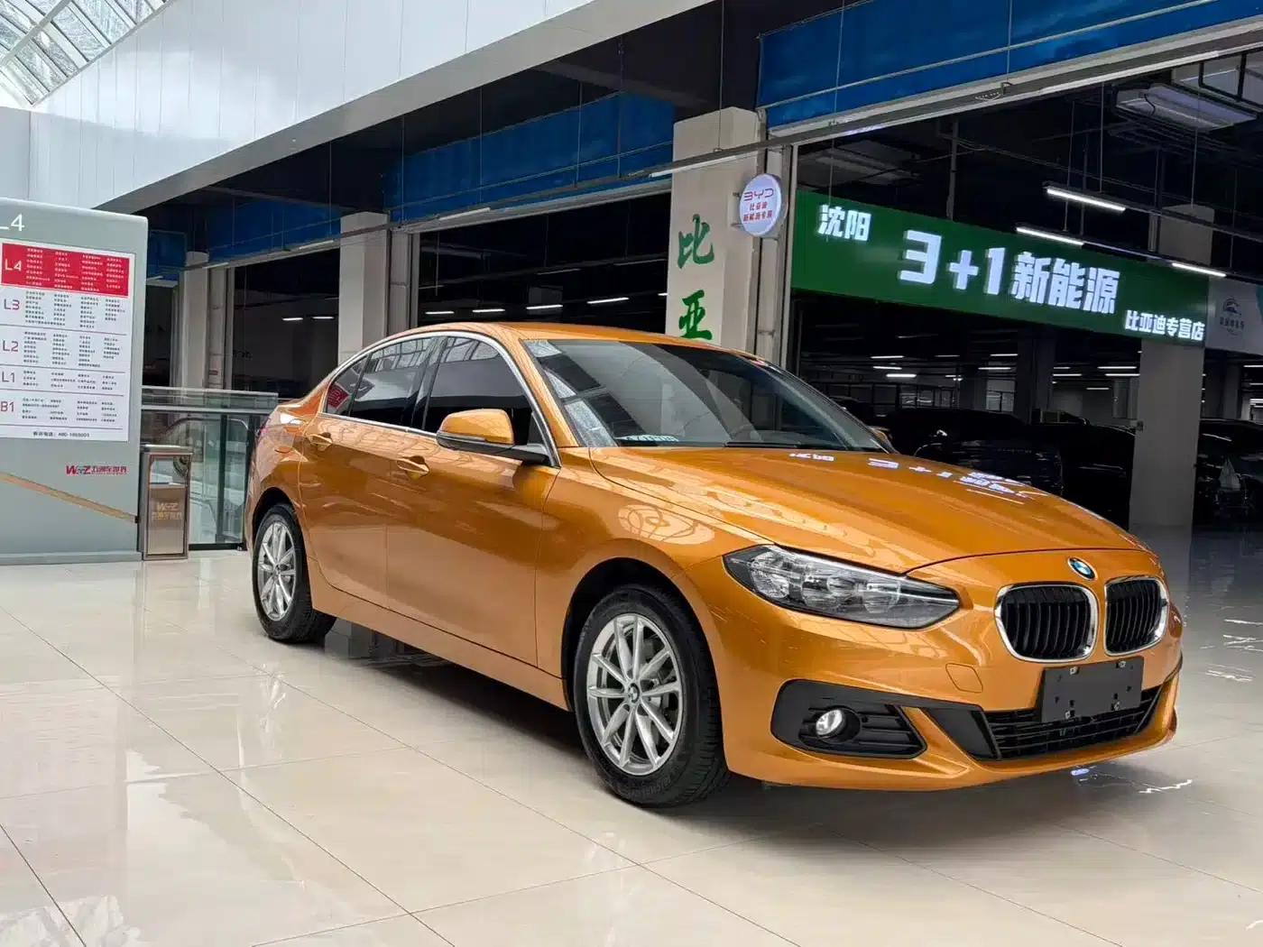 BMW 1 Series 2018 118i Fashion Edition — миниатюра 3