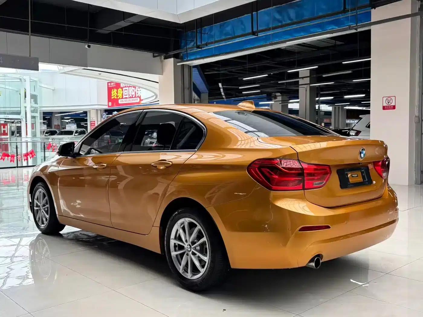 BMW 1 Series 2018 118i Fashion Edition — миниатюра 6