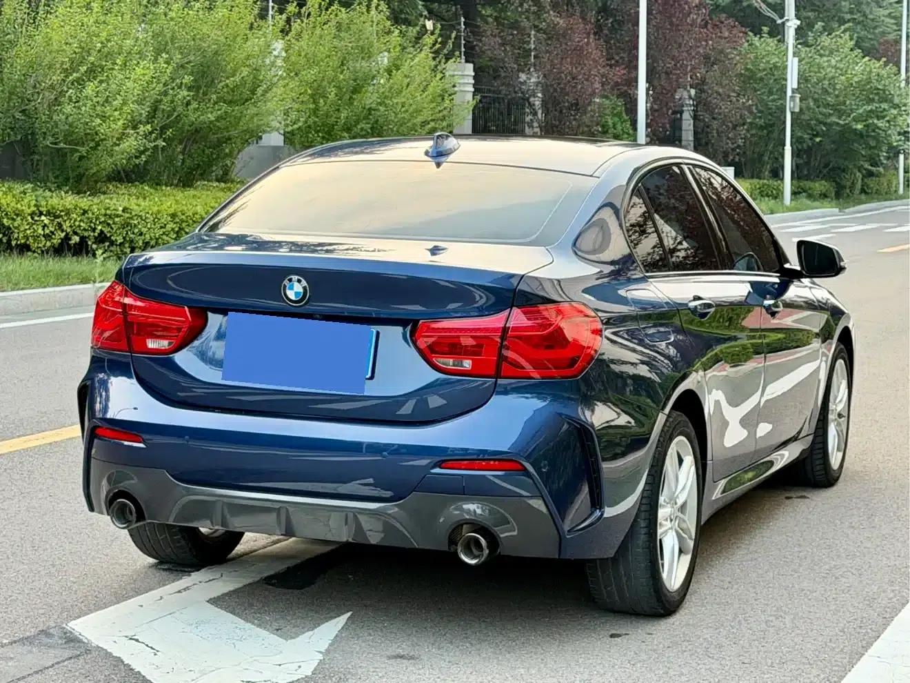 BMW 1 Series 2021 Facelift 120i M Sport Shadow Edition — миниатюра 19