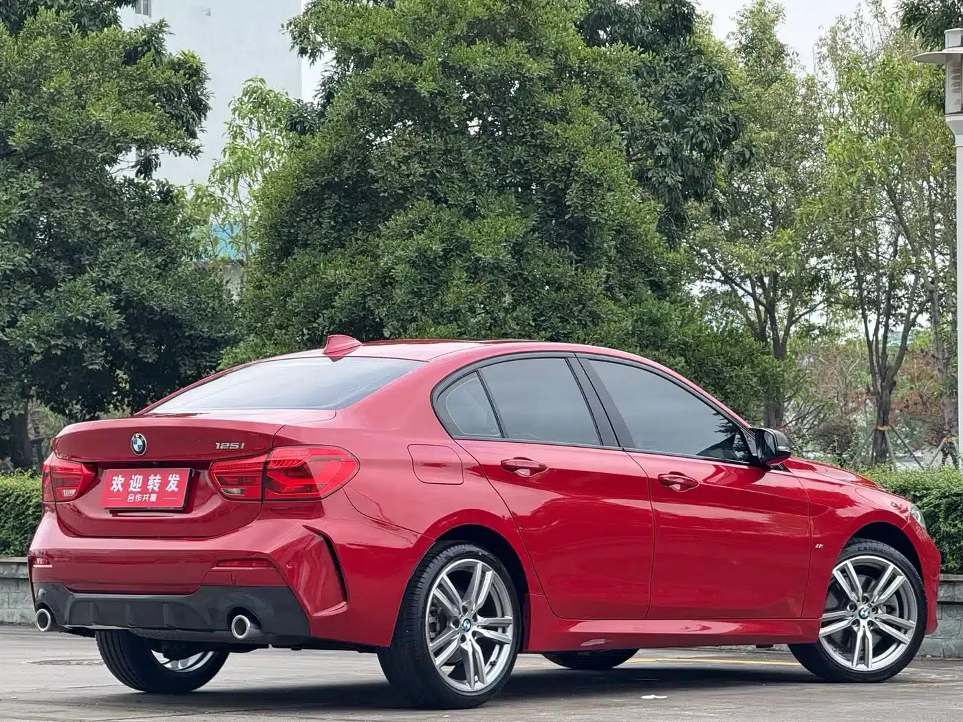 2020 BMW 1 Series 125i Leading M Sport Package — миниатюра 4