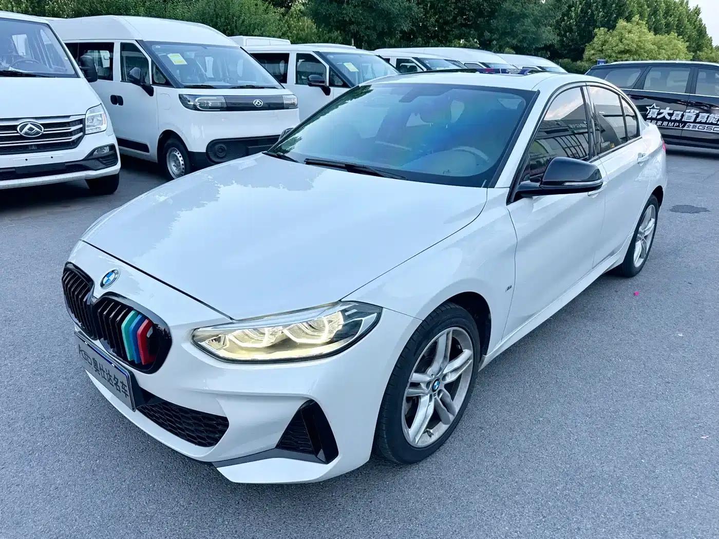 2022 BMW 1 Series 120i M Sport Shadow Edition — миниатюра 1