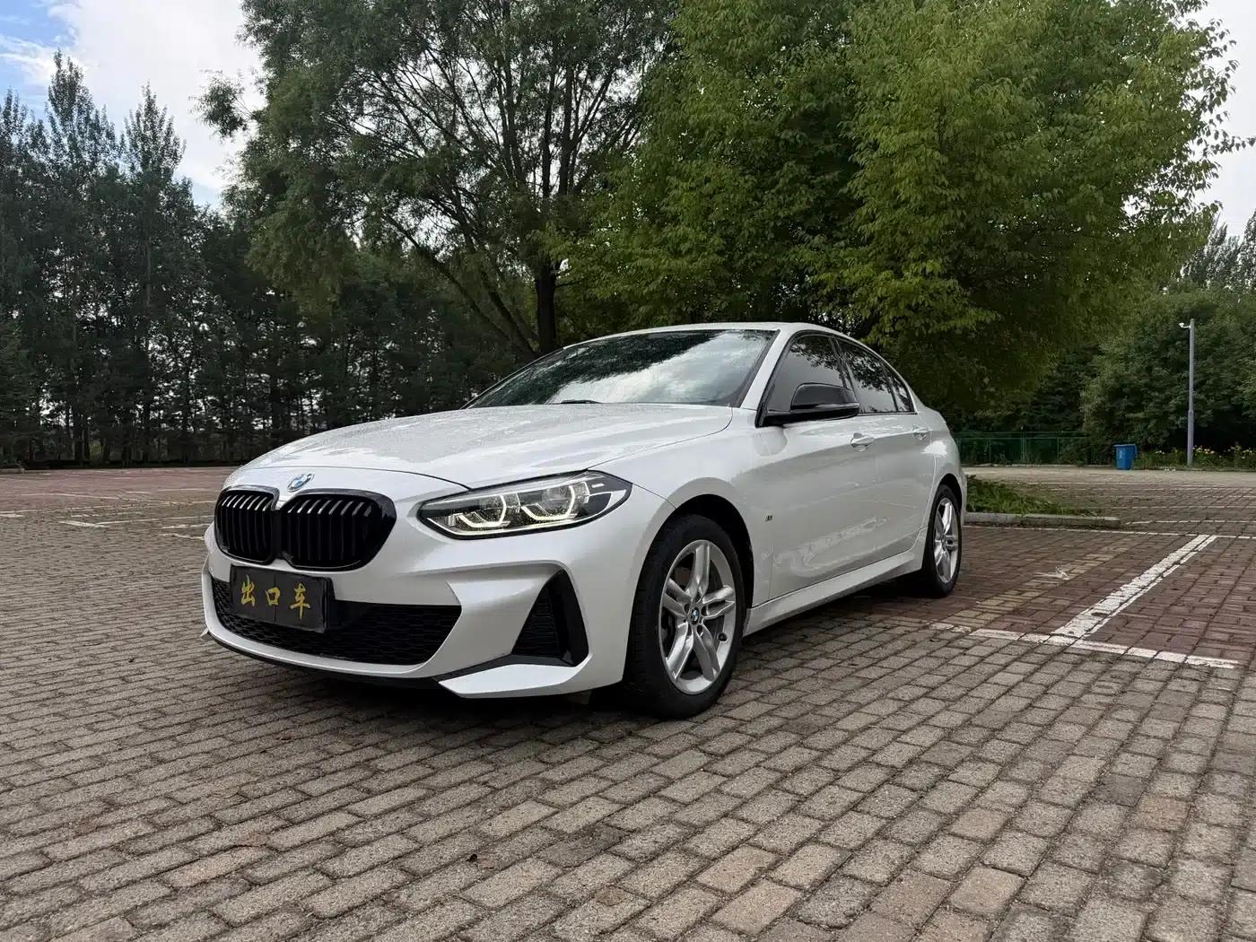 2022 BMW 1 Series 120i M Sport Shadow Edition — миниатюра 1