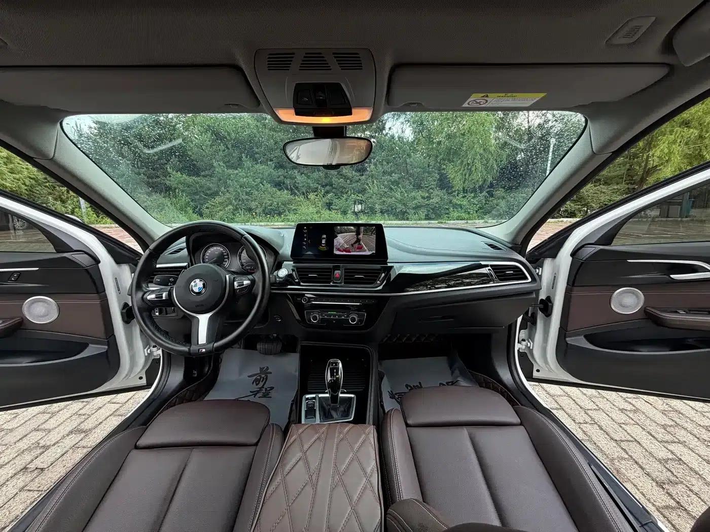 2022 BMW 1 Series 120i M Sport Shadow Edition — миниатюра 10