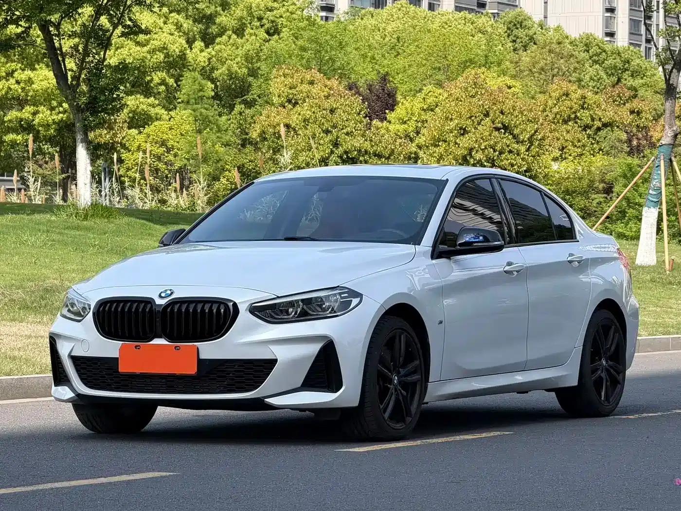 BMW 1 Series 2021 125i M Sport Shadow Edition — миниатюра 1