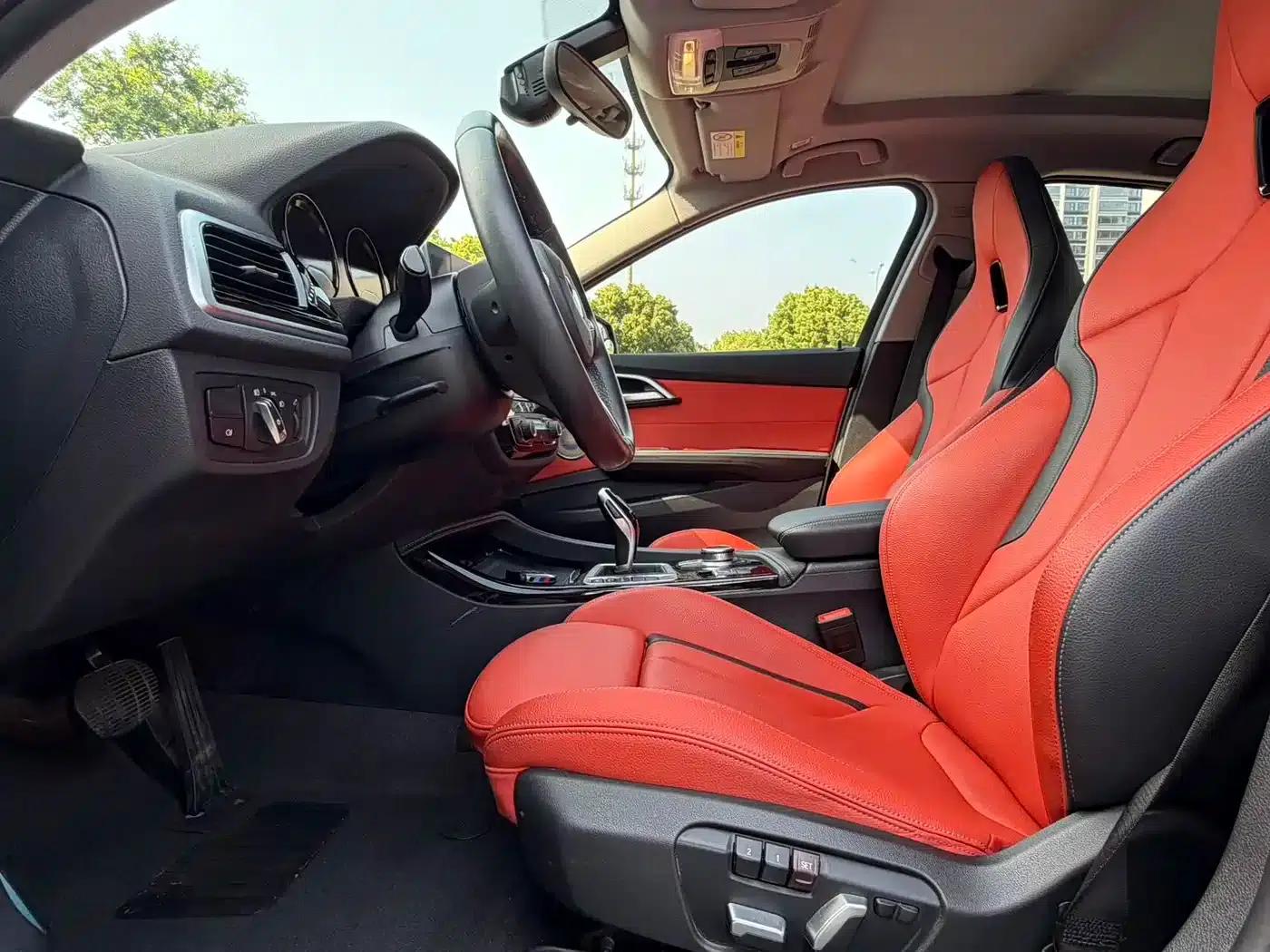 BMW 1 Series 2021 125i M Sport Shadow Edition — миниатюра 8