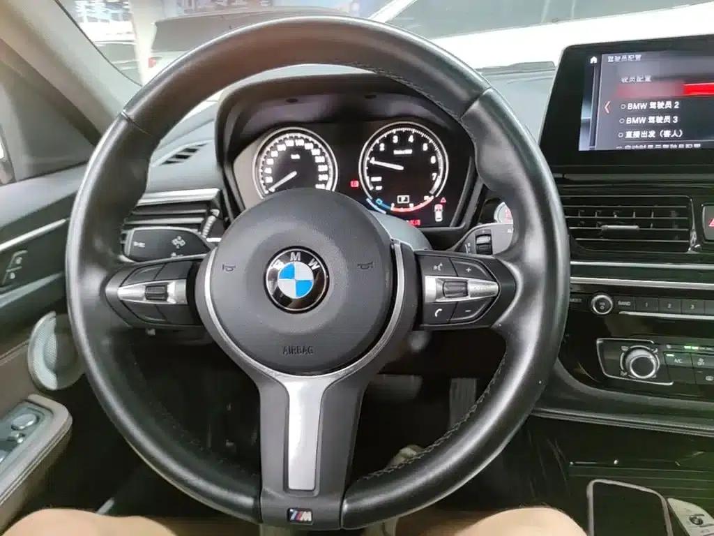 BMW 1 Series 2021 Facelift 120i M Sport Shadow Edition — миниатюра 11