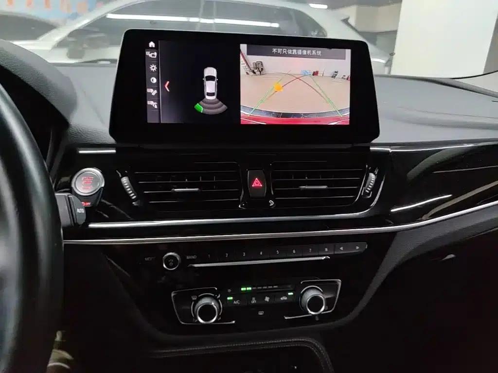 BMW 1 Series 2021 Facelift 120i M Sport Shadow Edition — миниатюра 13