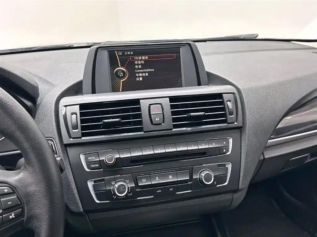 2013 BMW 1 Series (Imported) Facelift 116i Urban Edition — миниатюра 12