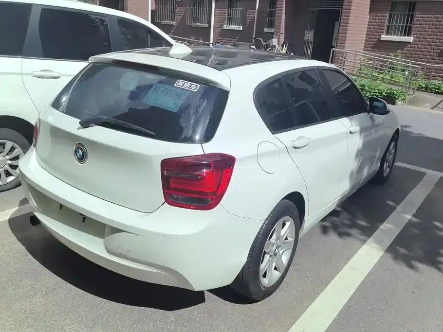 2013 BMW 1 Series (Imported) Facelift 116i Leading Edition — миниатюра 3