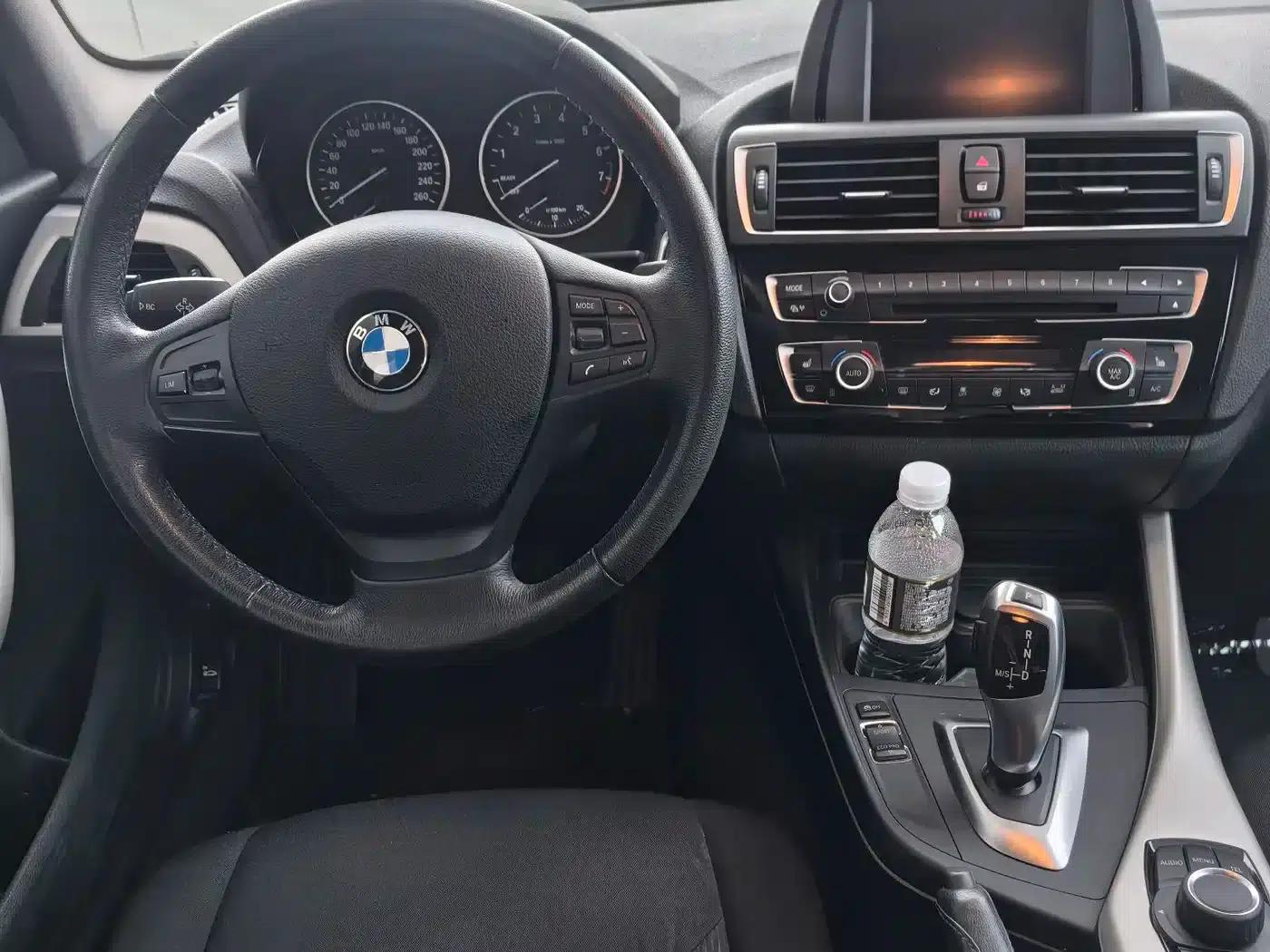 BMW 1 Series (Imported) 2016 118i Leading Edition — миниатюра 2