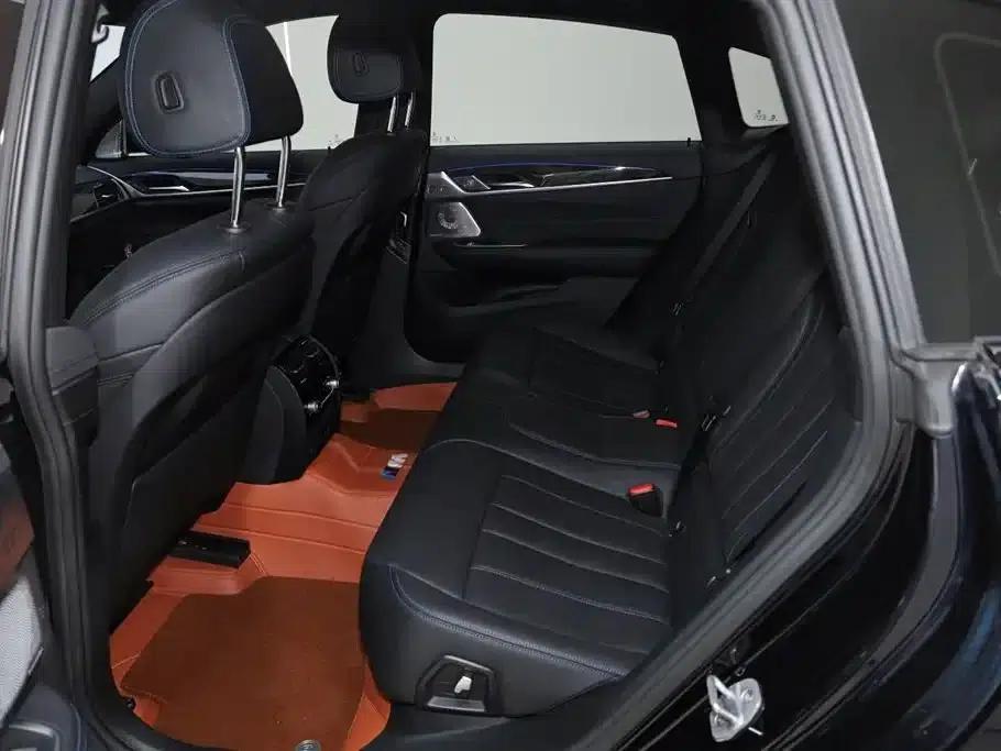 2024 BMW 6 Series GT 630i M Sport Package — миниатюра 23