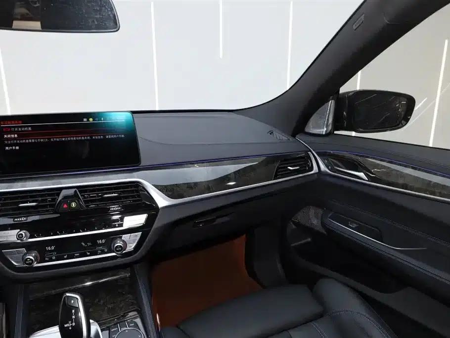 2024 BMW 6 Series GT 630i M Sport Package — миниатюра 26