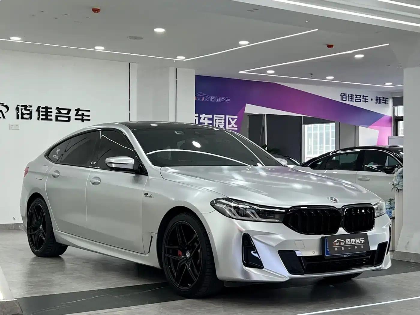 2021 BMW 6 Series GT 630i M Sport Package — миниатюра 3