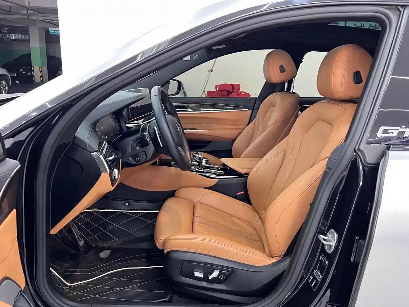 2021 BMW 6 Series GT 630i M Sport Package — миниатюра 8
