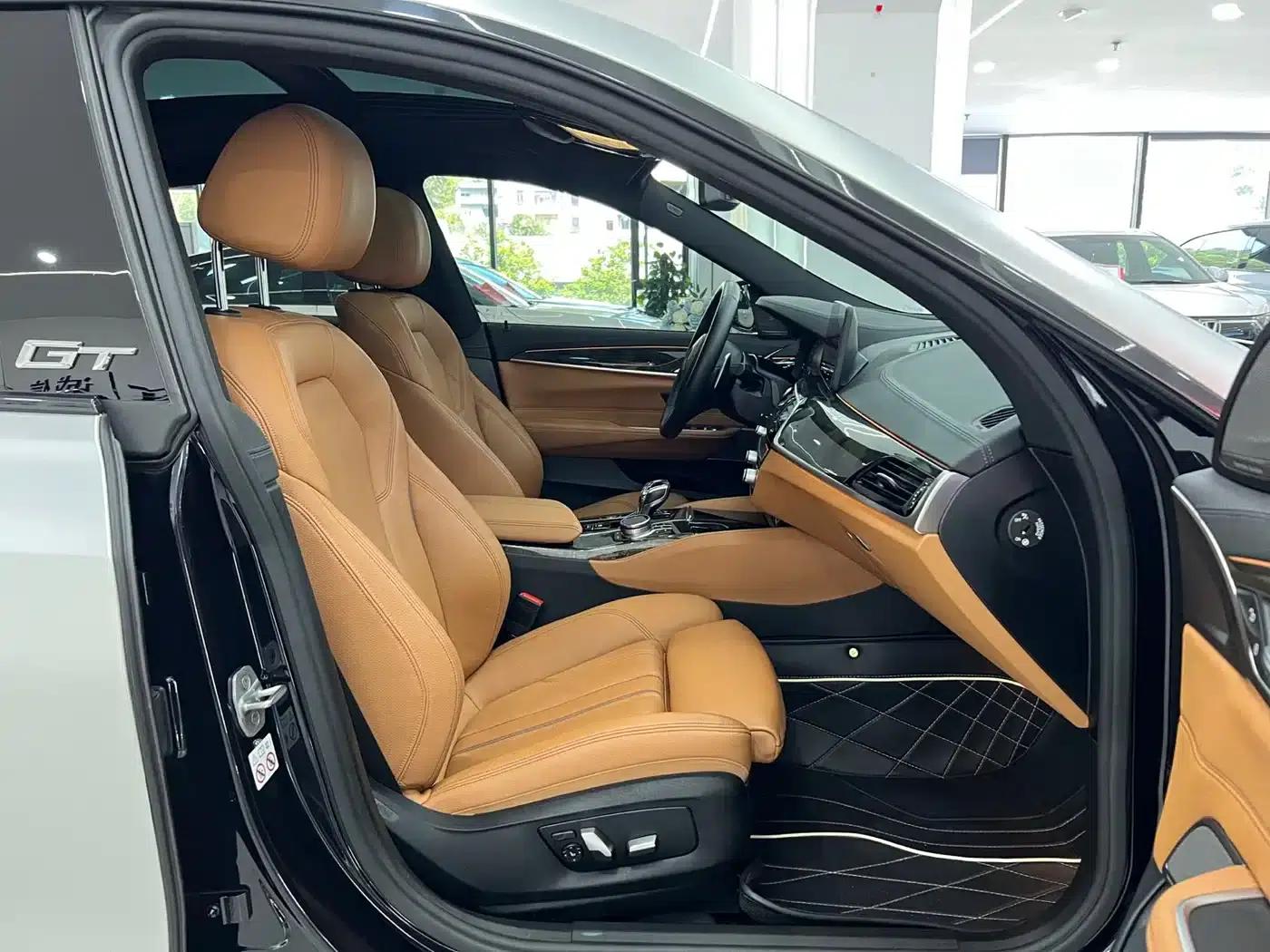 2021 BMW 6 Series GT 630i M Sport Package — миниатюра 10