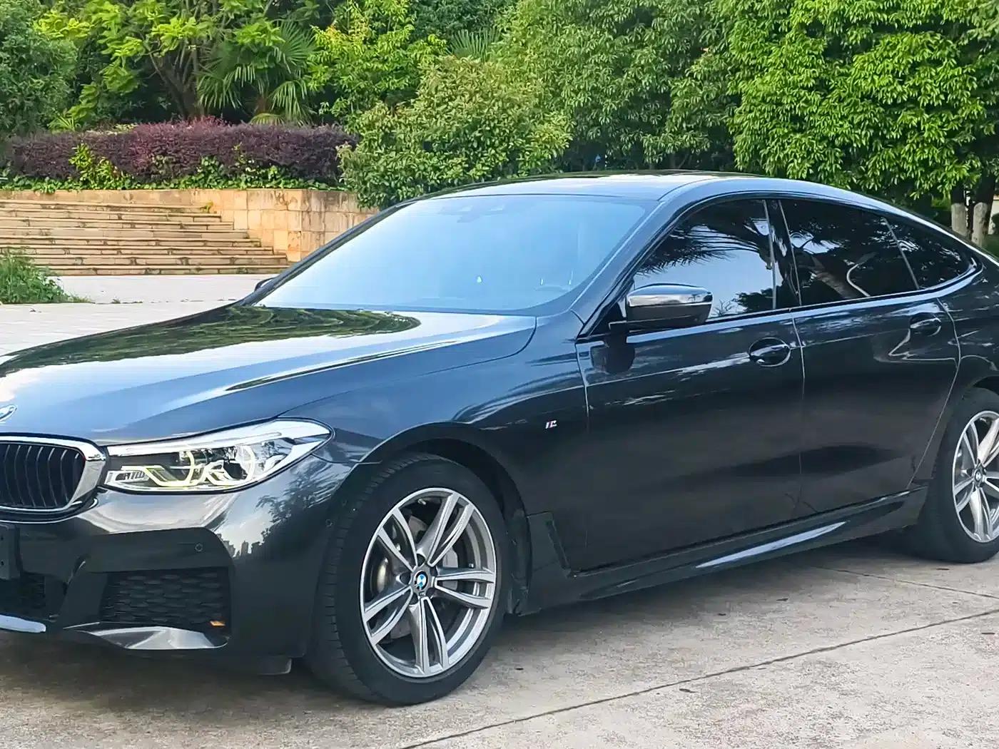2019 BMW 6 Series GT 630i M Sport Package — миниатюра 1