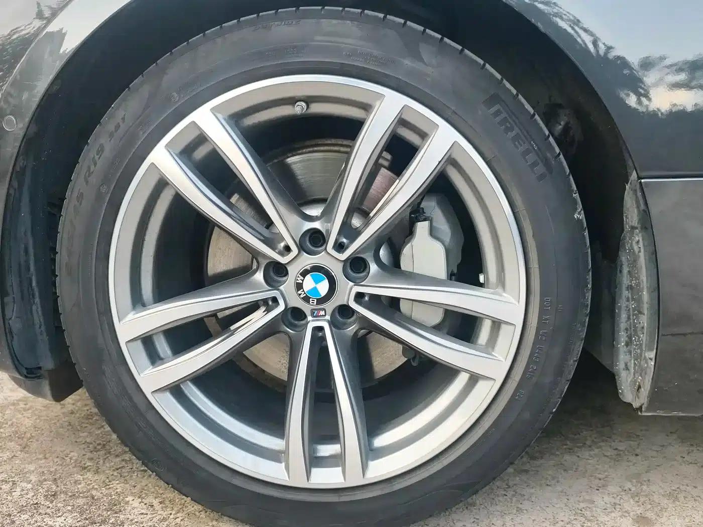 2019 BMW 6 Series GT 630i M Sport Package — миниатюра 11