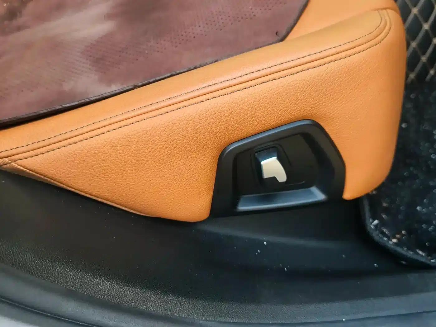 2019 BMW 6 Series GT 630i M Sport Package — миниатюра 21