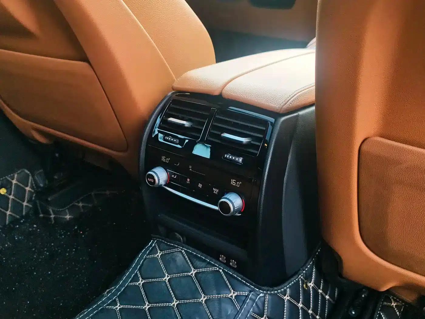 2019 BMW 6 Series GT 630i M Sport Package — миниатюра 22