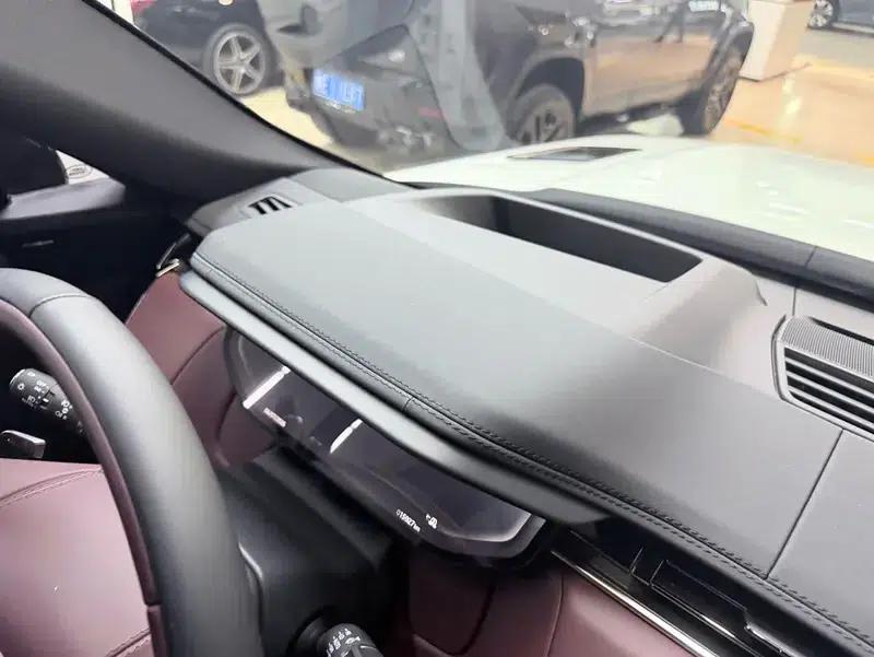 Range Rover Sport 2024 400PS Dynamic SE — миниатюра 4