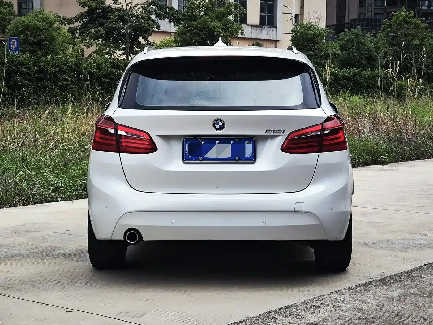 2016 BMW 2 Series Gran Tourer 218i Leading Edition — миниатюра 2