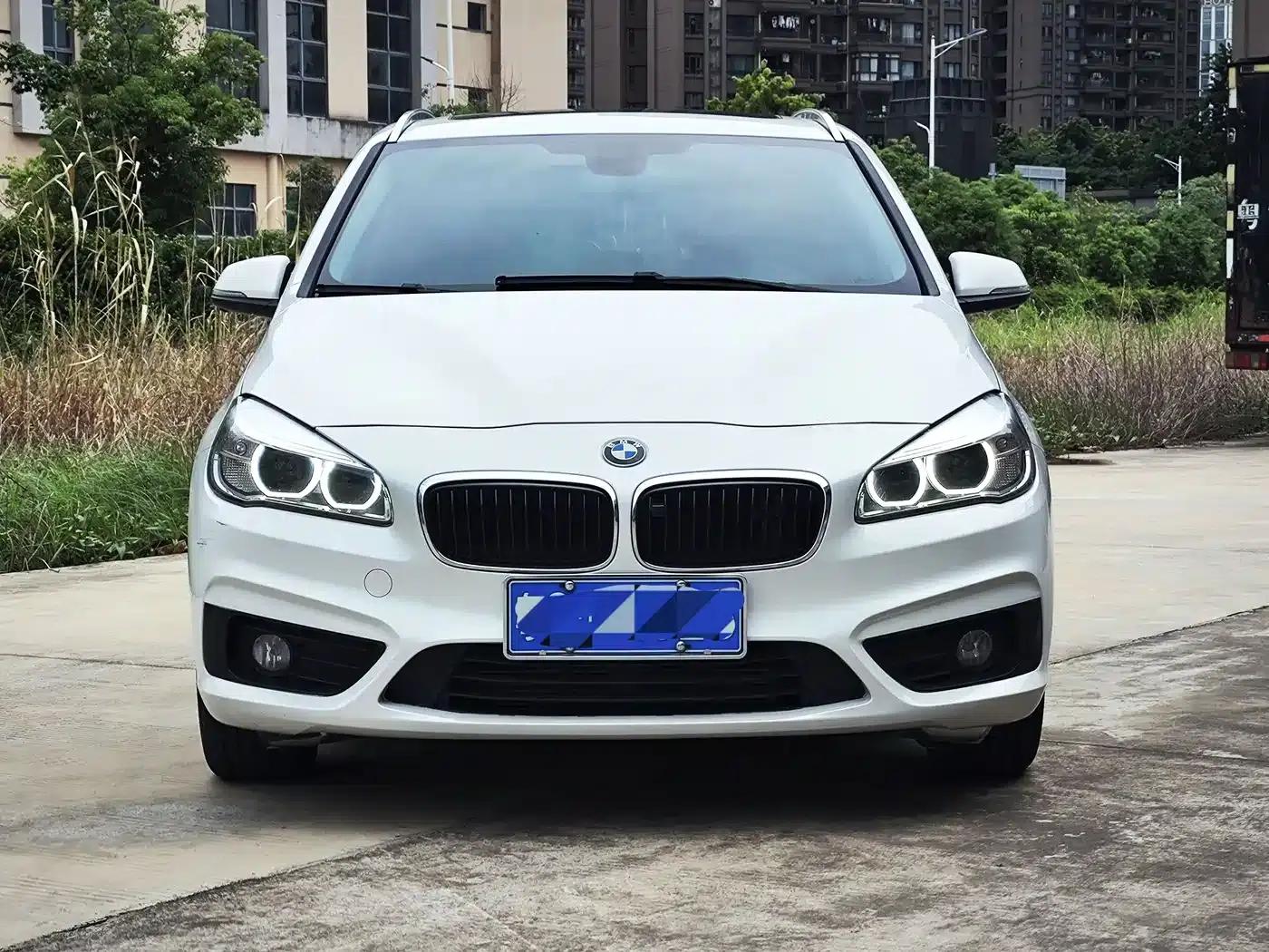 2016 BMW 2 Series Gran Tourer 218i Leading Edition — миниатюра 7