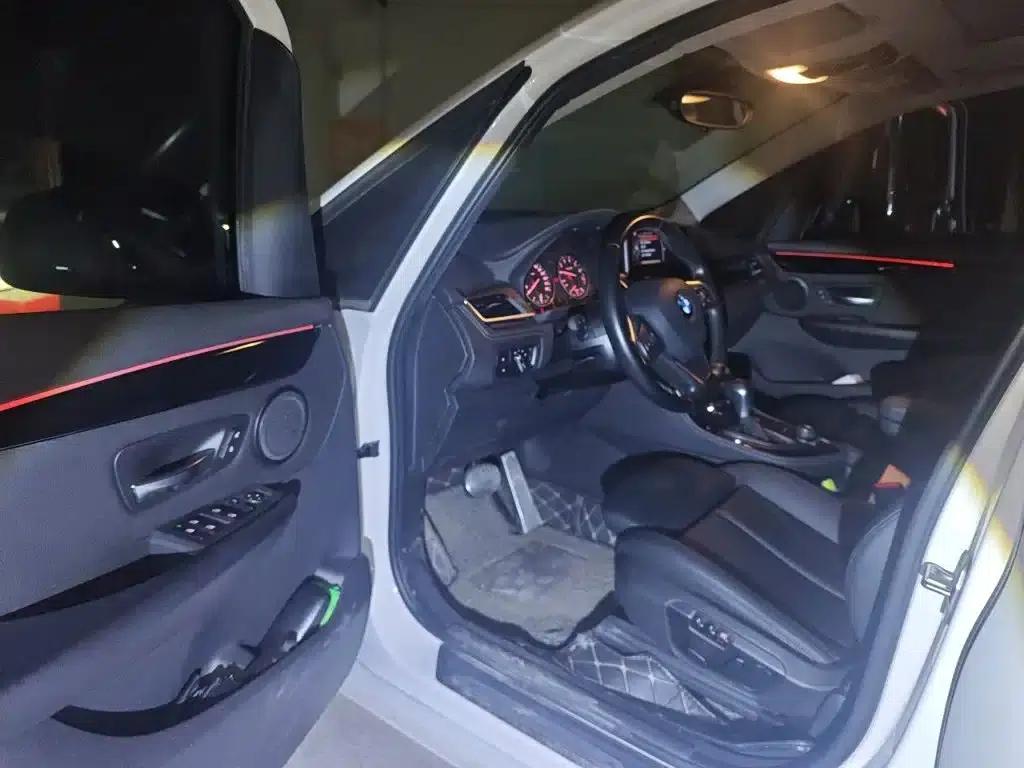 2016 BMW 2 Series Gran Tourer 218i Sport Design Package — миниатюра 13